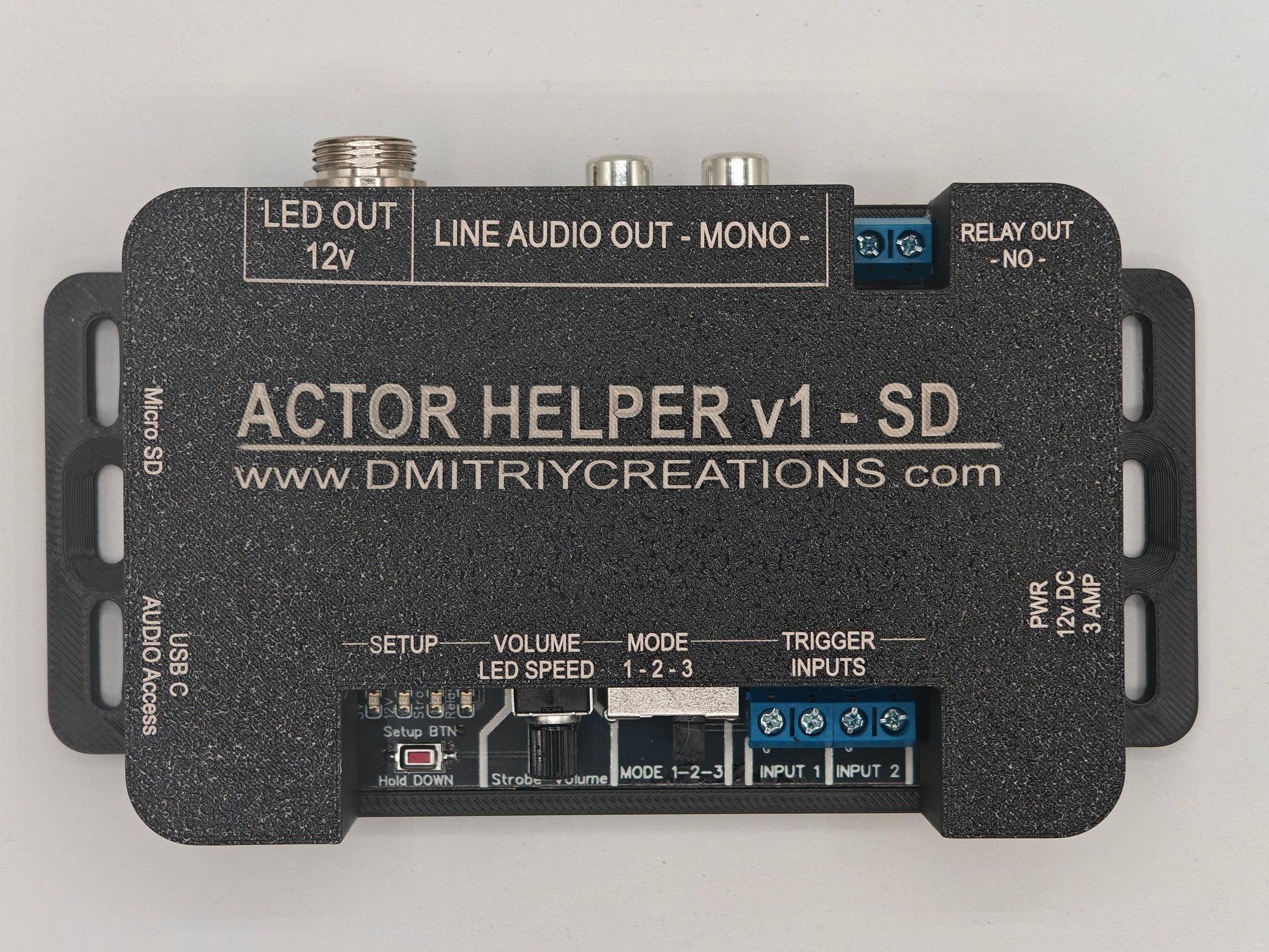 Actor Helper controller with 128mb SD Card included for Scare Actors Shoving All inputs and outputs terminals