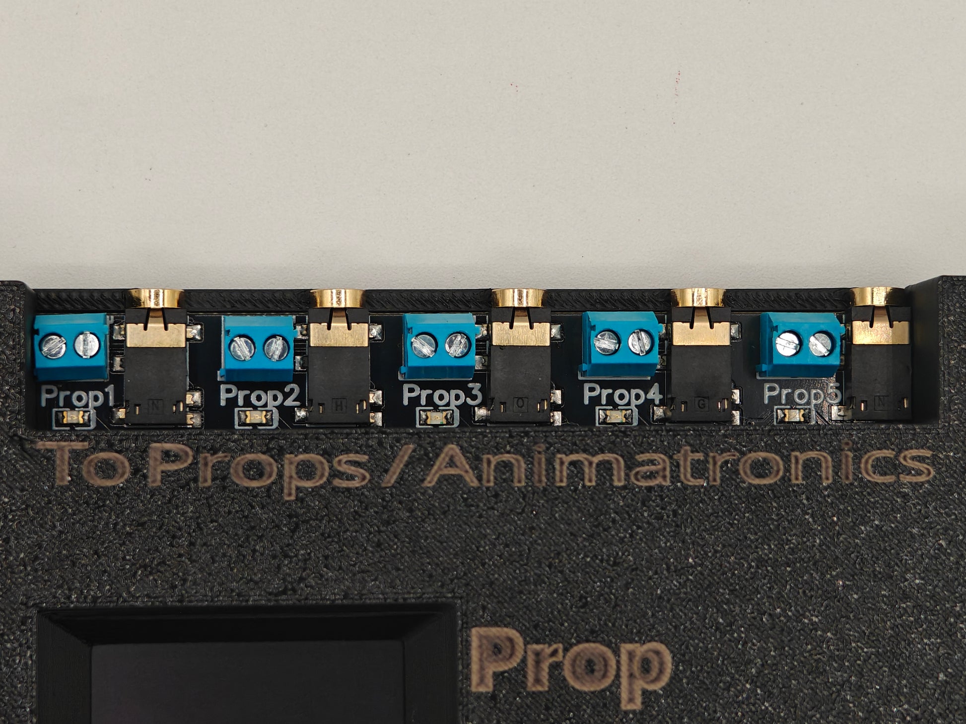 Prop Activator, outputs for StepPad or try me  Halloween props