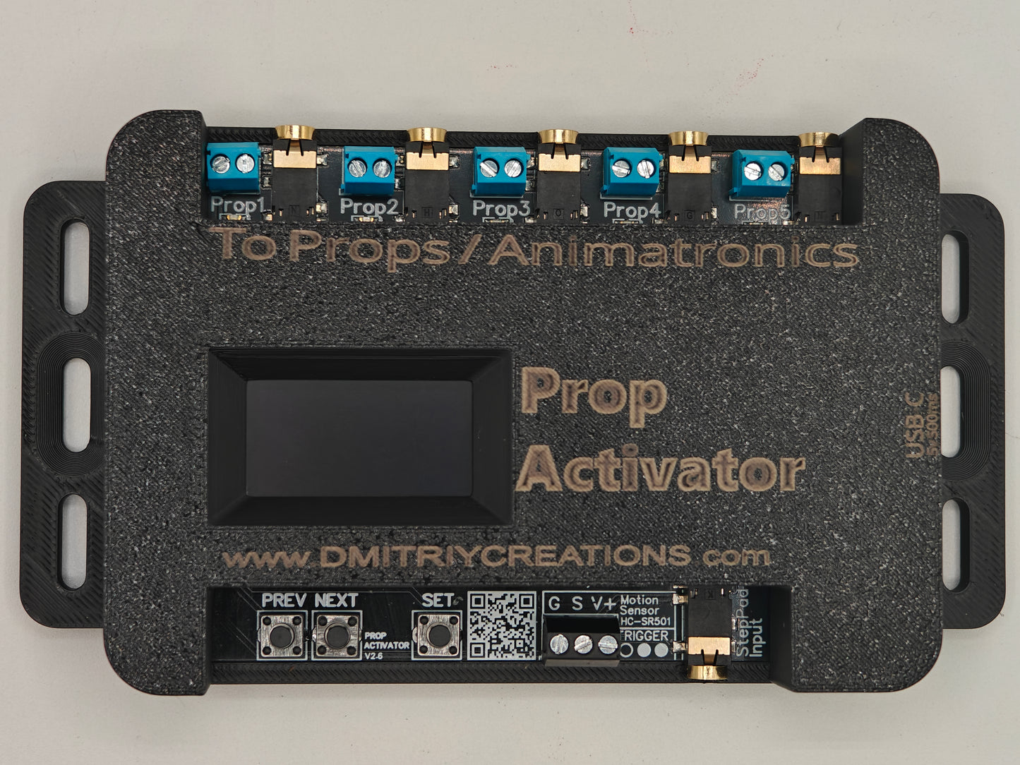 Prop Activator Controller from Dmitriycreation to control Store Animatronics using StepPad inputs or try me buttons